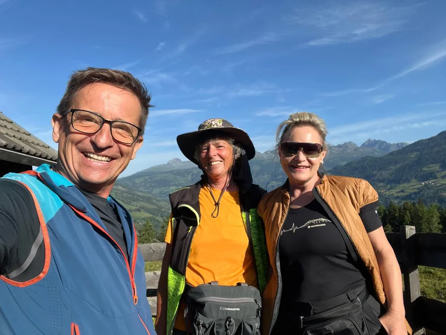 OE8DSQ, Tina OE8TIK und Gerlinde OE8GSY beim Treffen in der Kreuzeckgruppe