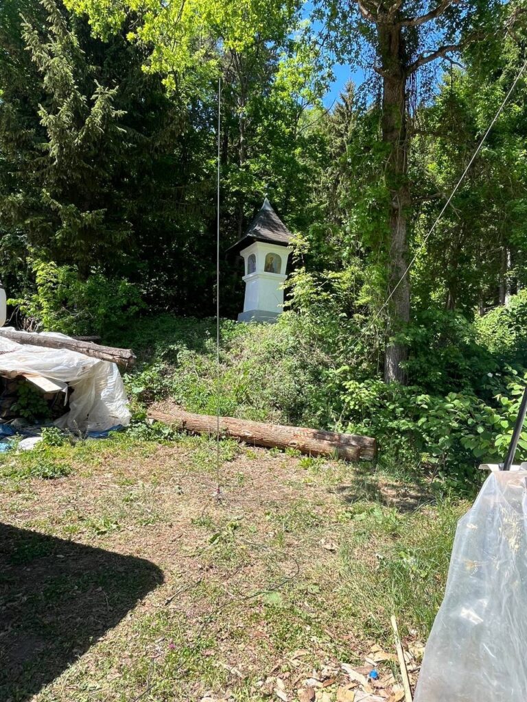 Dipol-Antenne im Gelände