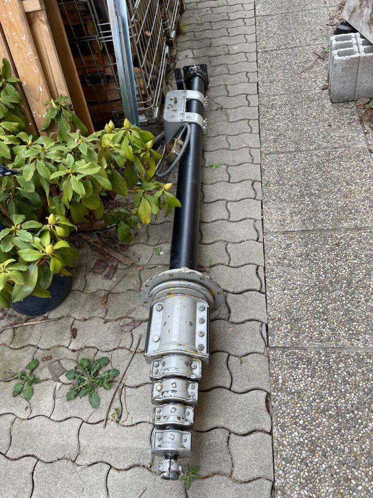 Antennenmast mit Rotor